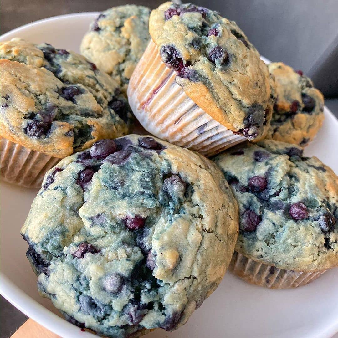 Fluffy Vegan Blueberry Muffins