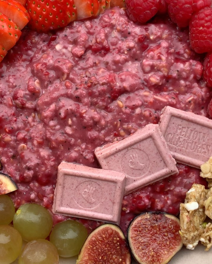 Raspberry and White Chocolate Vegan Porridge