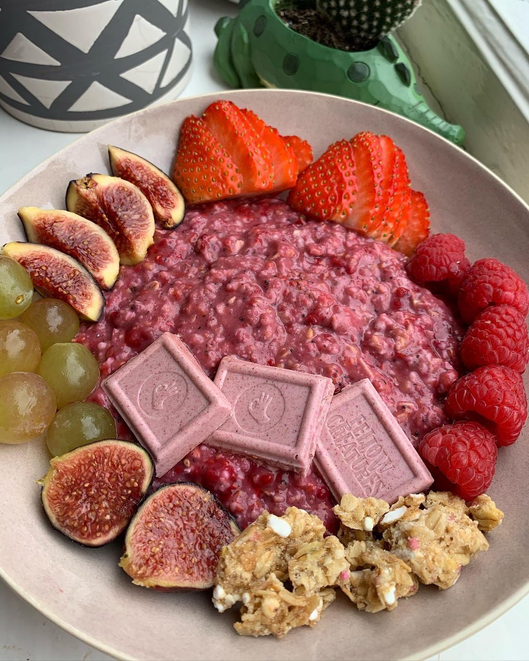 Raspberry and White Chocolate Vegan Porridge