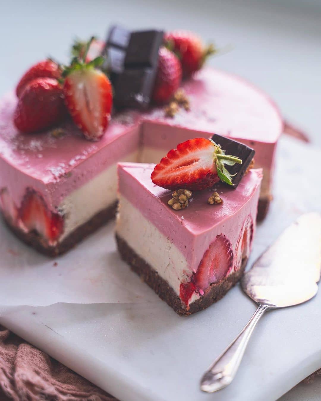 No-Bake Strawberry Vanilla Cheesecake