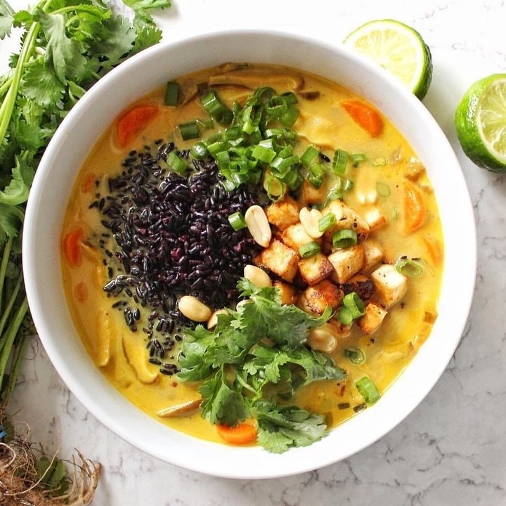 Coconut Lemongrass Broth with Rice and Tofu