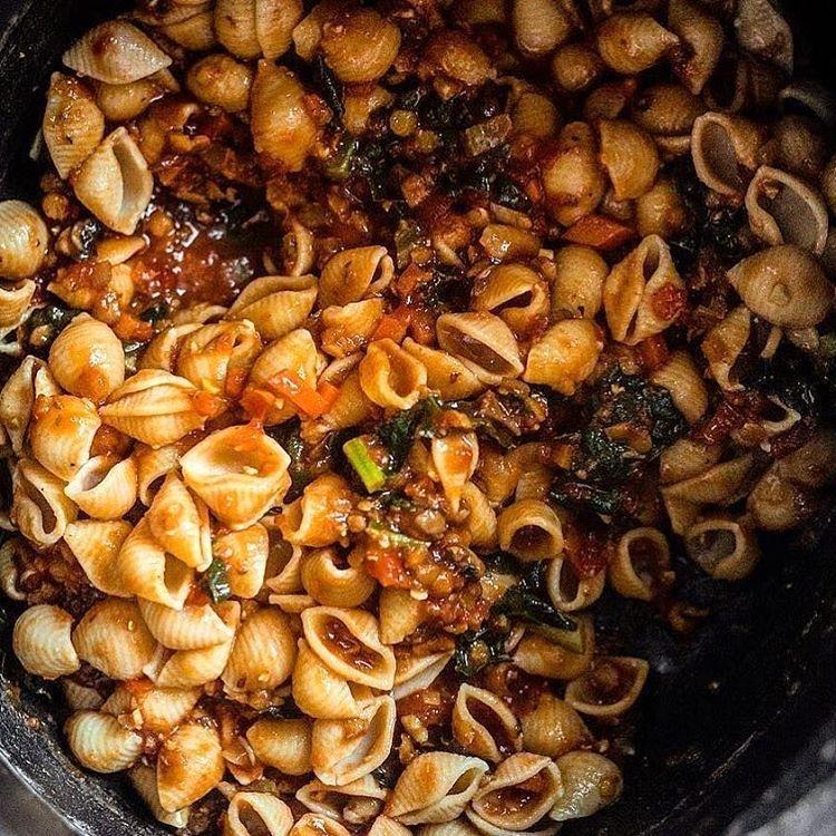 Vegan Bolognese with Lentils and Mushrooms