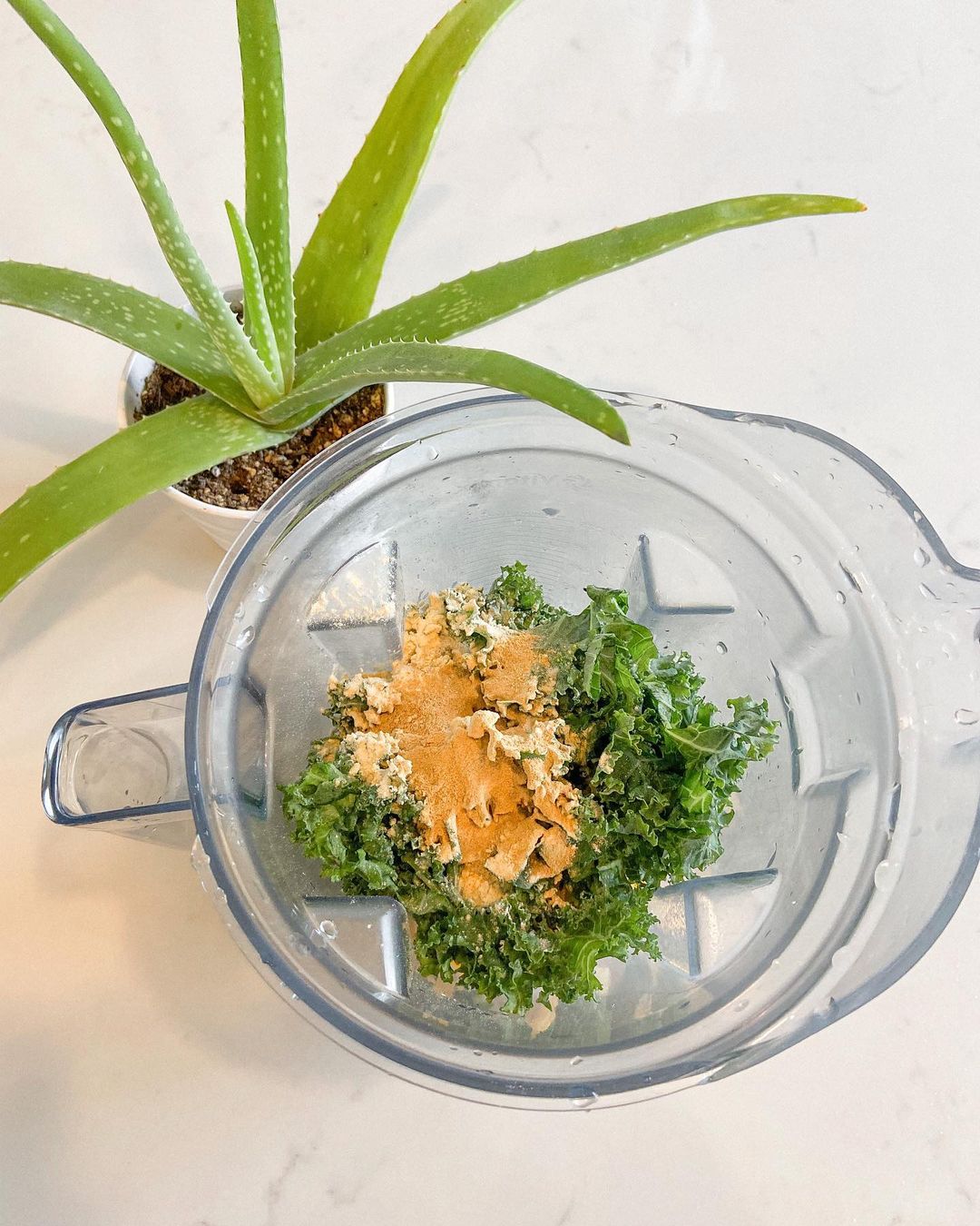 Tropical Vanilla Green Smoothie with Banana and Mango