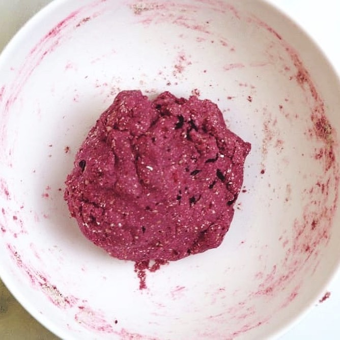 No-Bake Berry Energy Balls