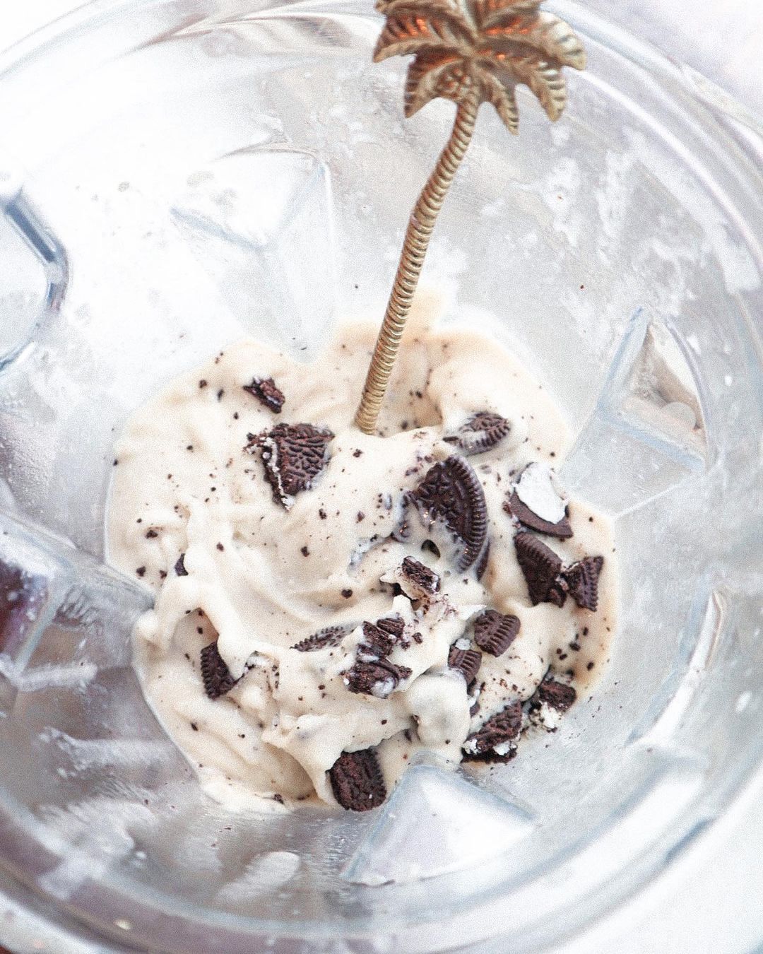 Vegan Oreo Shake