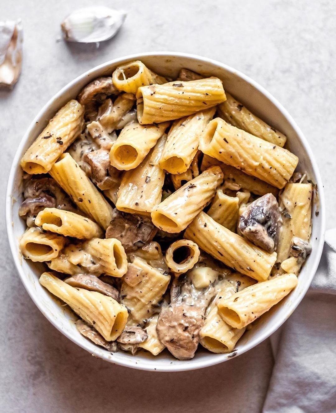 Creamy Garlic Mushroom Pasta