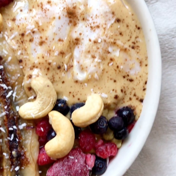 Vanilla Oatmeal with Caramelized Banana Breakfast
