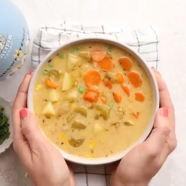 Homemade Creamy Vegetable Soup