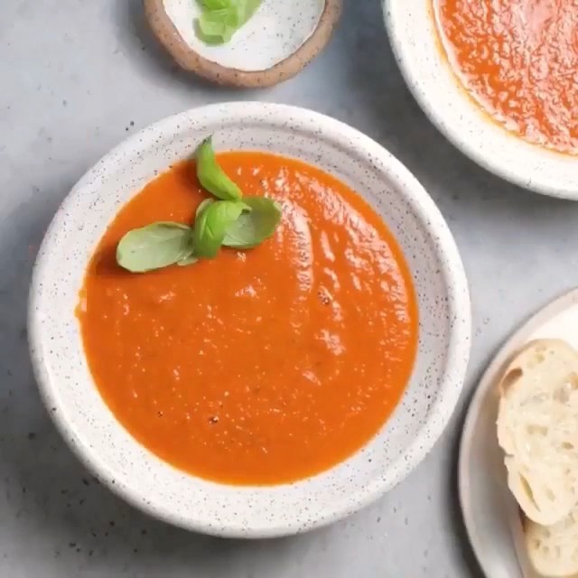 Vegan Roasted Tomato Soup