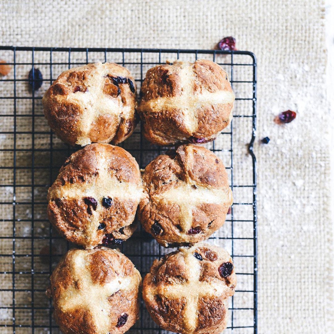 Vegan Hot Cross Buns