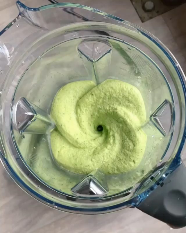 Easy Homemade Pineapple Lime Smoothie