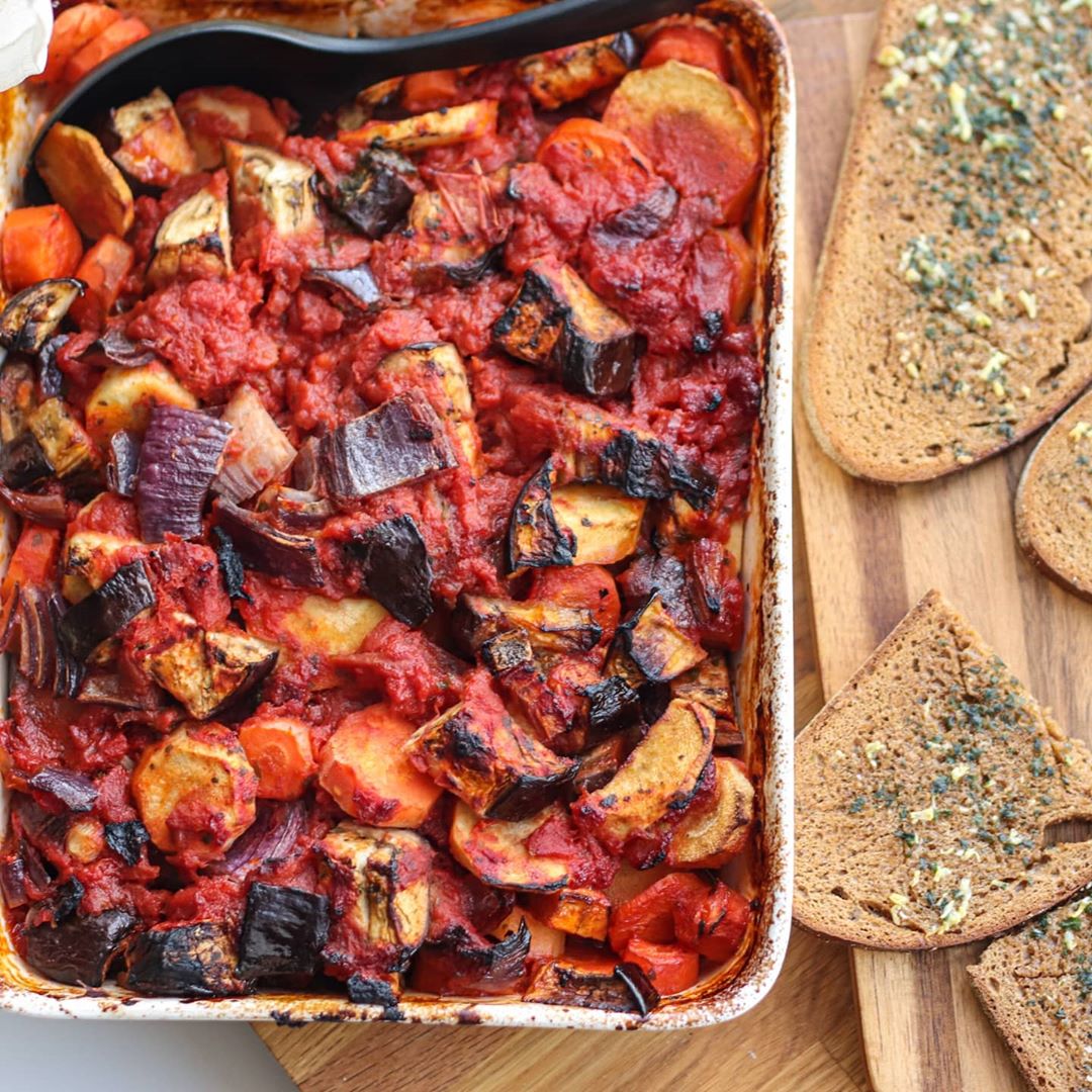 Simple Vegan Vegetable Casserole with Garlic Bread