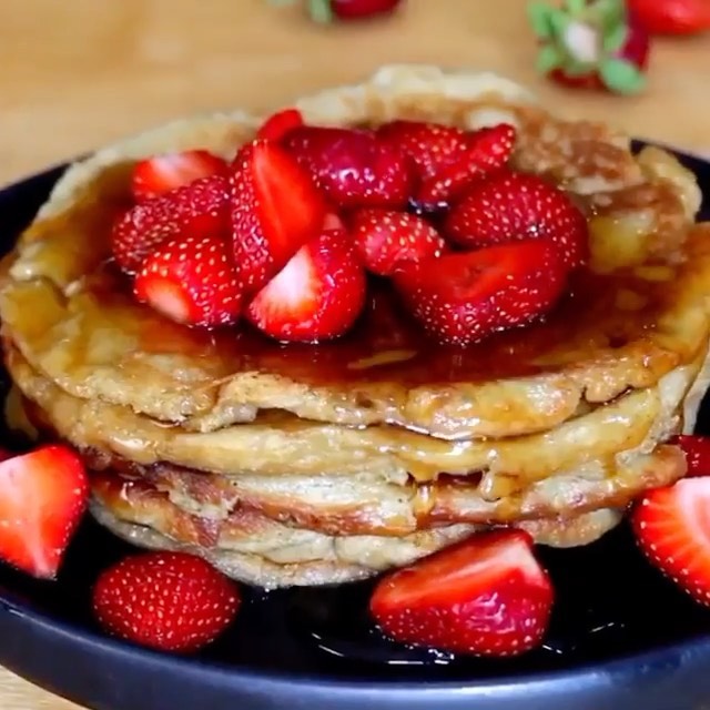 Easy Gluten-Free Vegan Pancakes