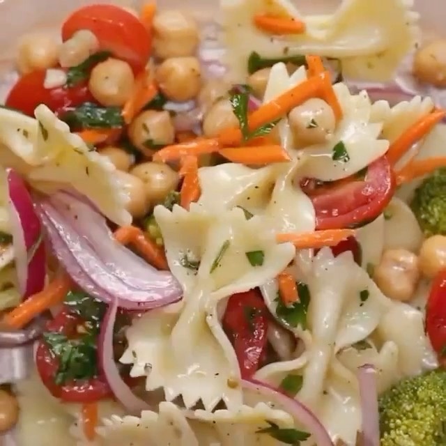 Easy Vegan Pasta Salad