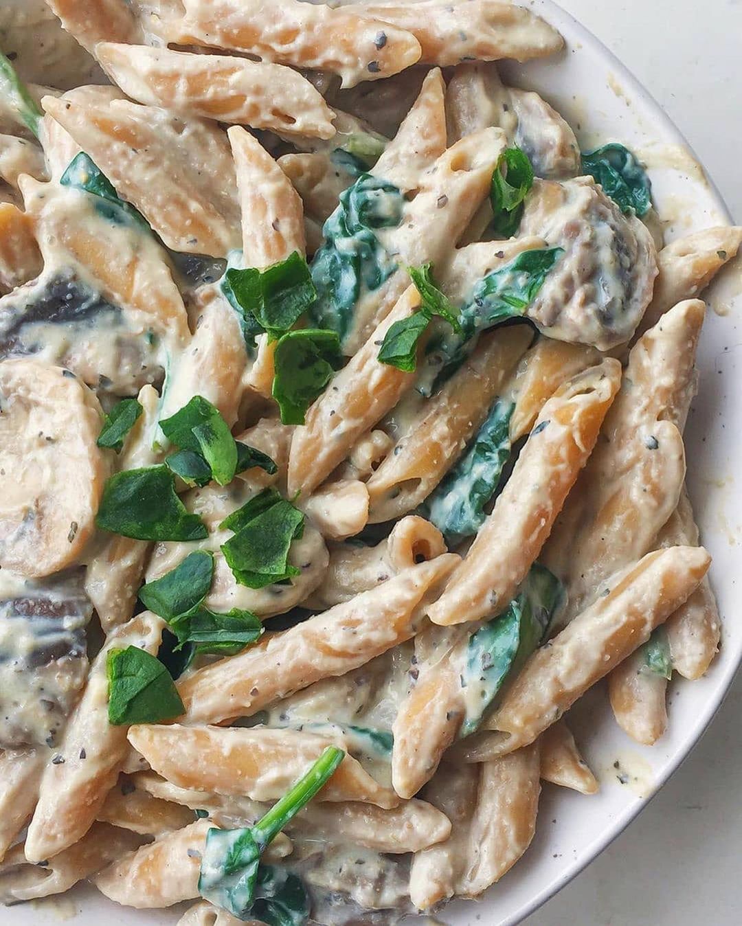 Creamy Garlic Mushroom Pasta with Spinach