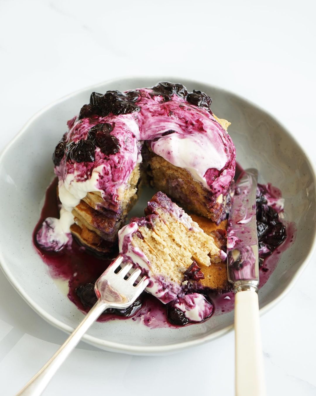 Super Simple Fluffy Pancakes with Blueberry Compote