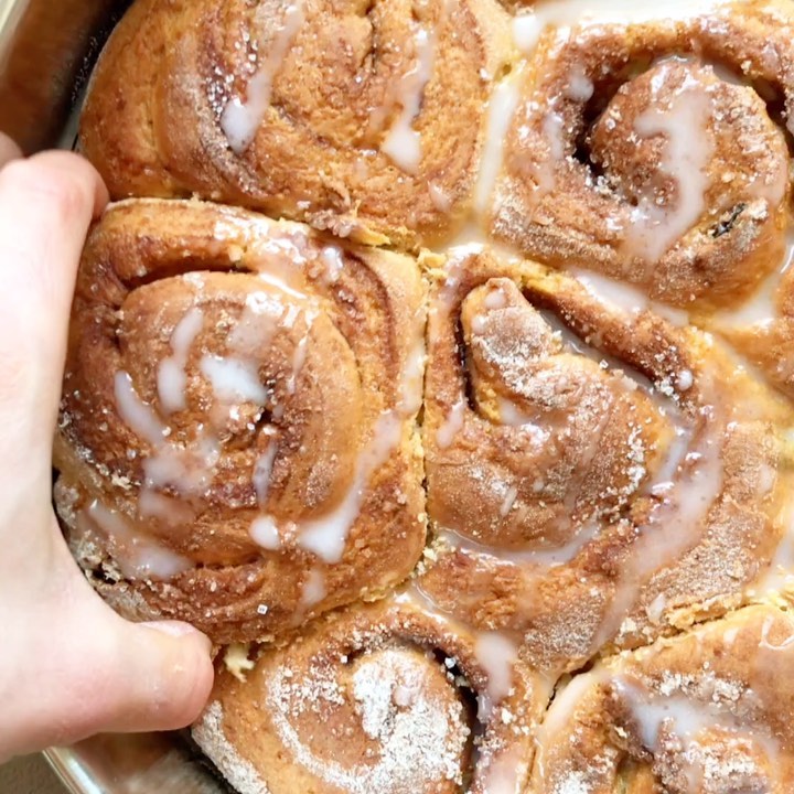 Soft and Fluffy Vegan Cinnamon Rolls