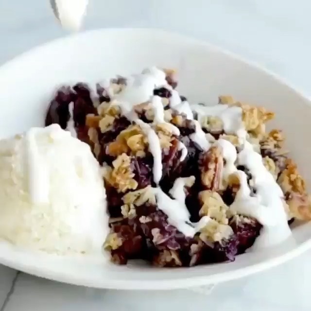 Vegan Blueberry Crisp with Pecan Oat Topping