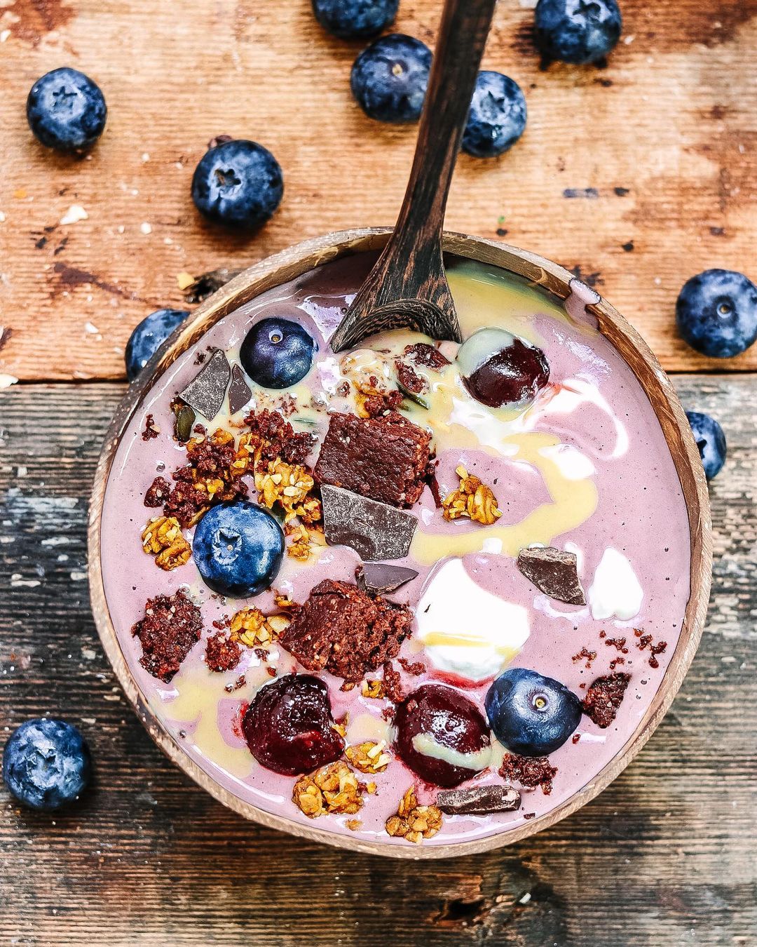 Cherry Tahini and Ginger Smoothie Bowl