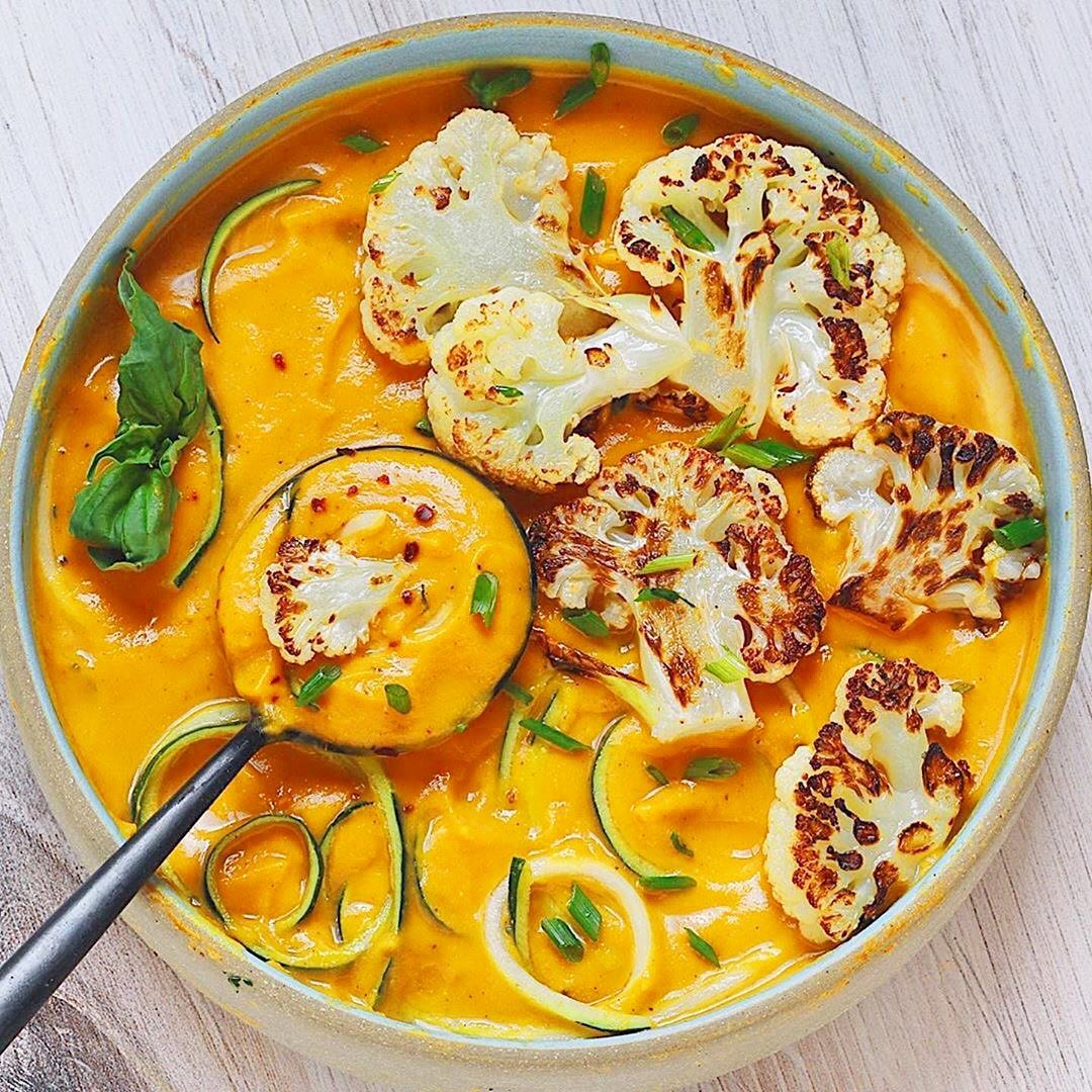 Roasted Cauliflower and Curry Soup