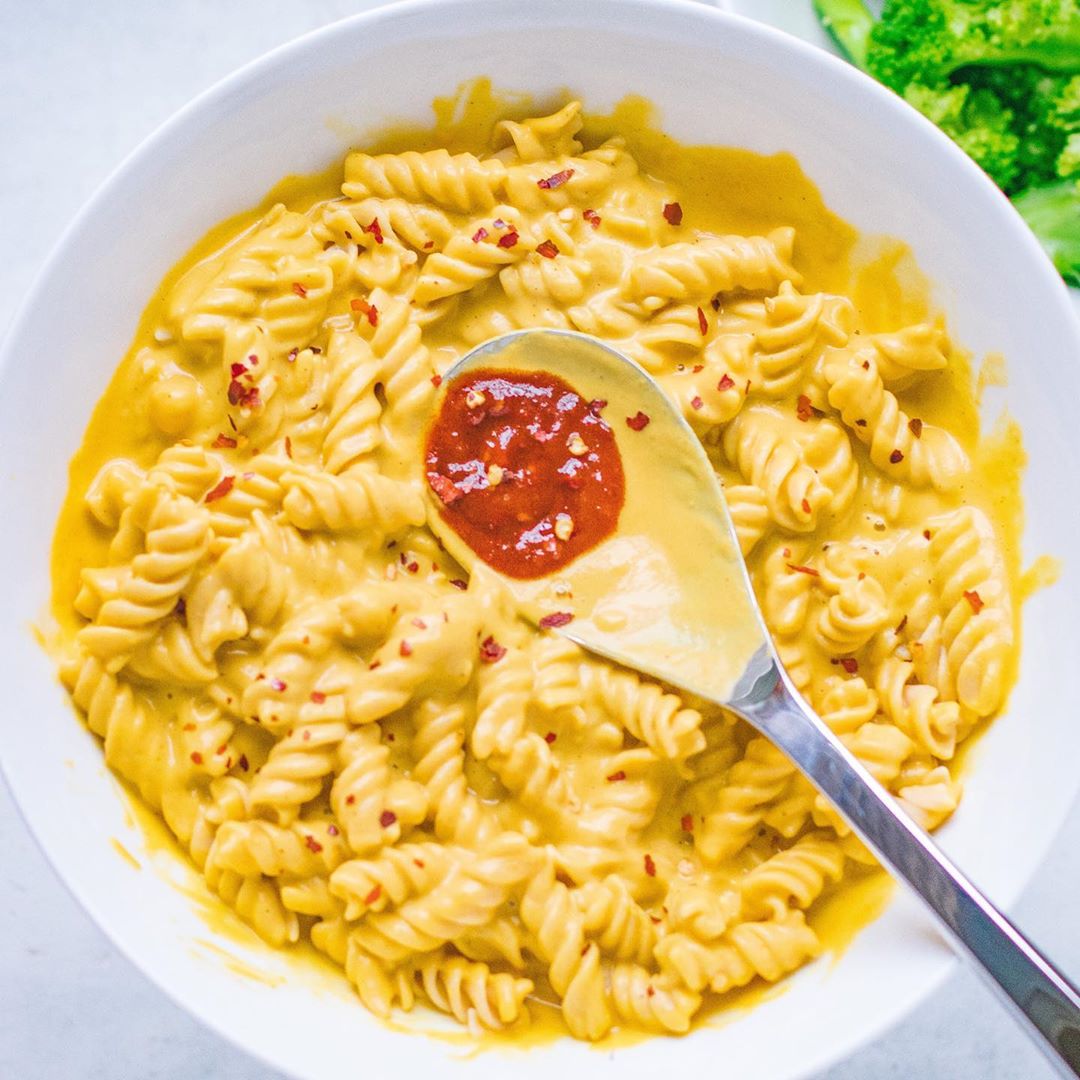 Spicy Vegan Mac and Cheese