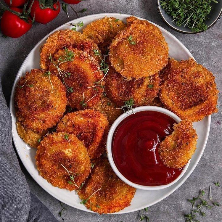 Crispy Fried Ravioli with Tomato Dip