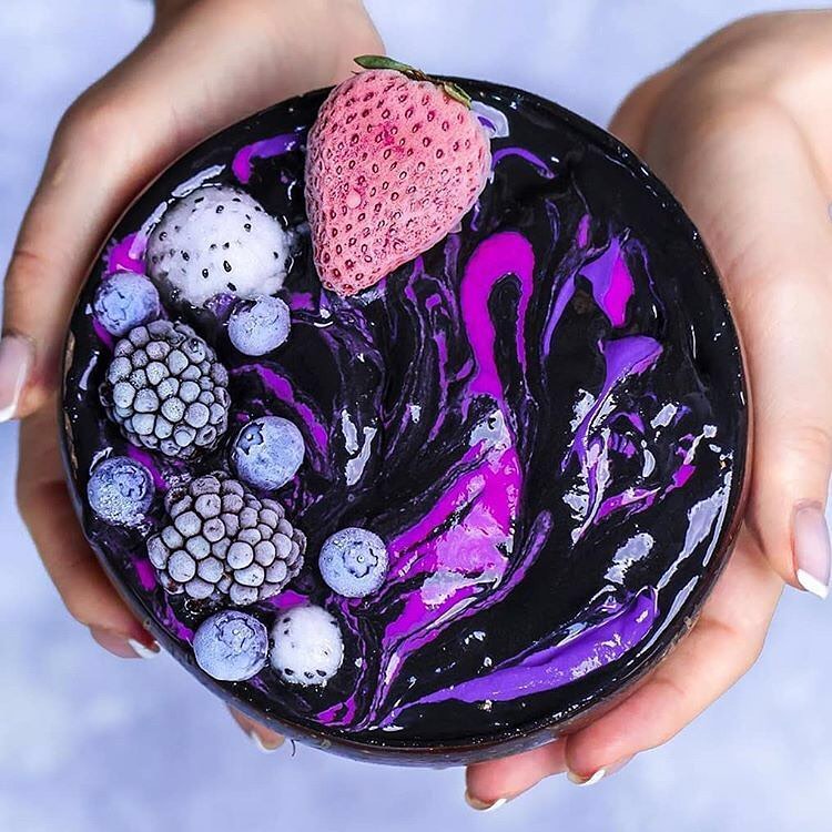 Black Detox Bowl with Banana Nicecream