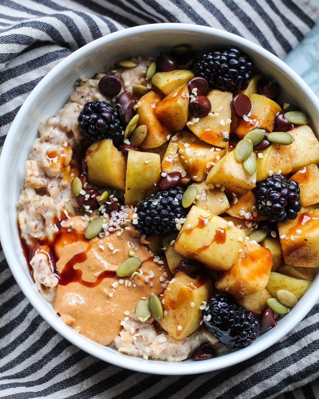 Banana Peanut Butter Oats with Sautéed Apples