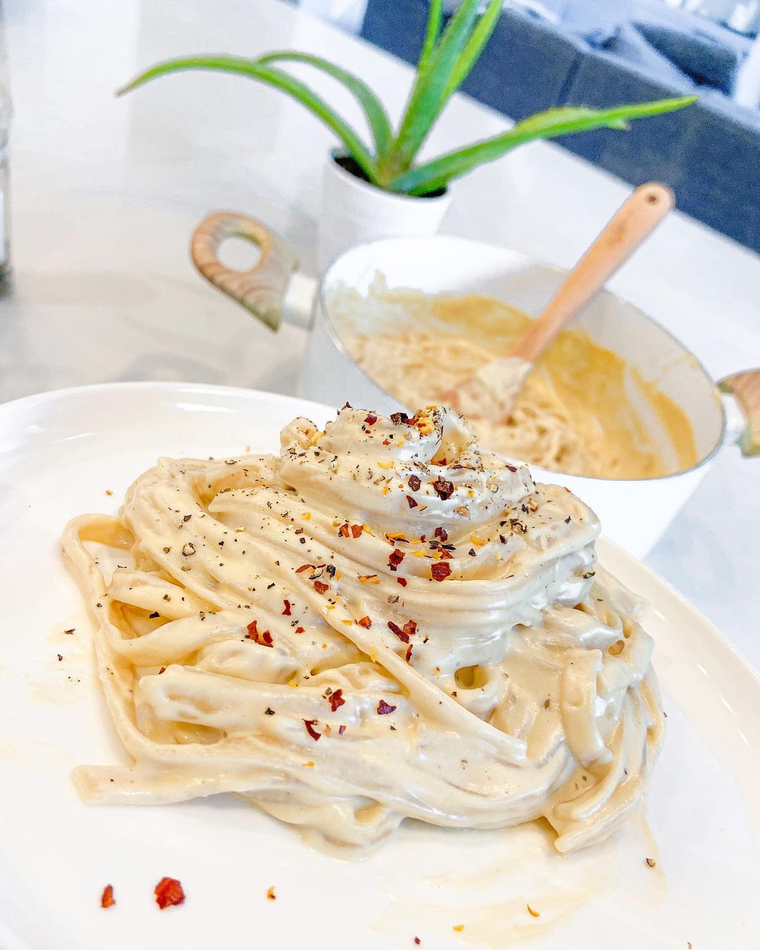 Easy Vegan Version of Fettuccine Alfredo