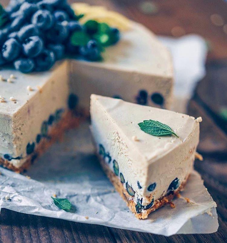 Raw Blueberry Lemon Cheesecake