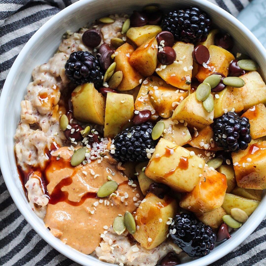 Banana Peanut Butter Oats with Sautéed Apples