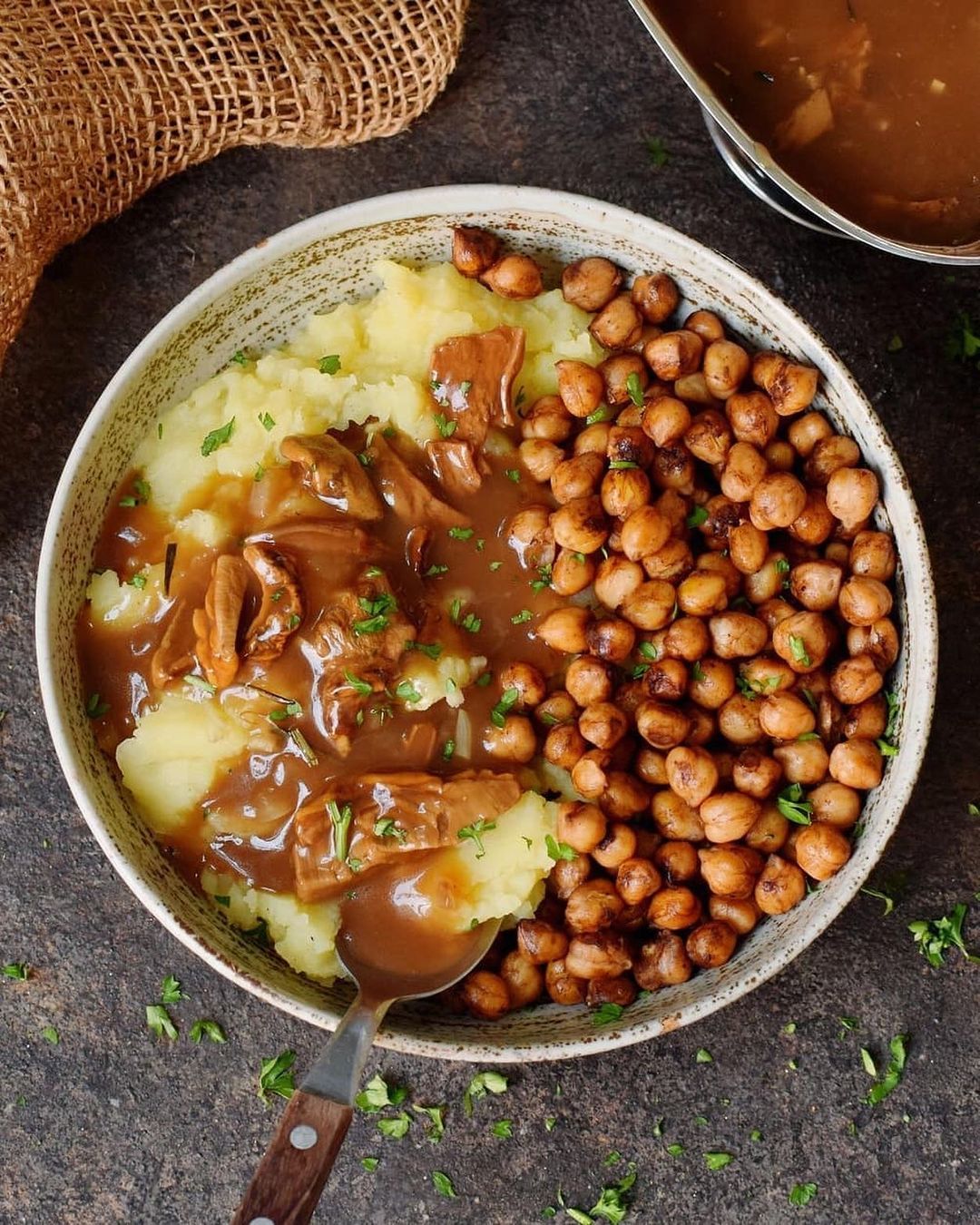 Simple Vegan Mushroom Gravy with Herbs