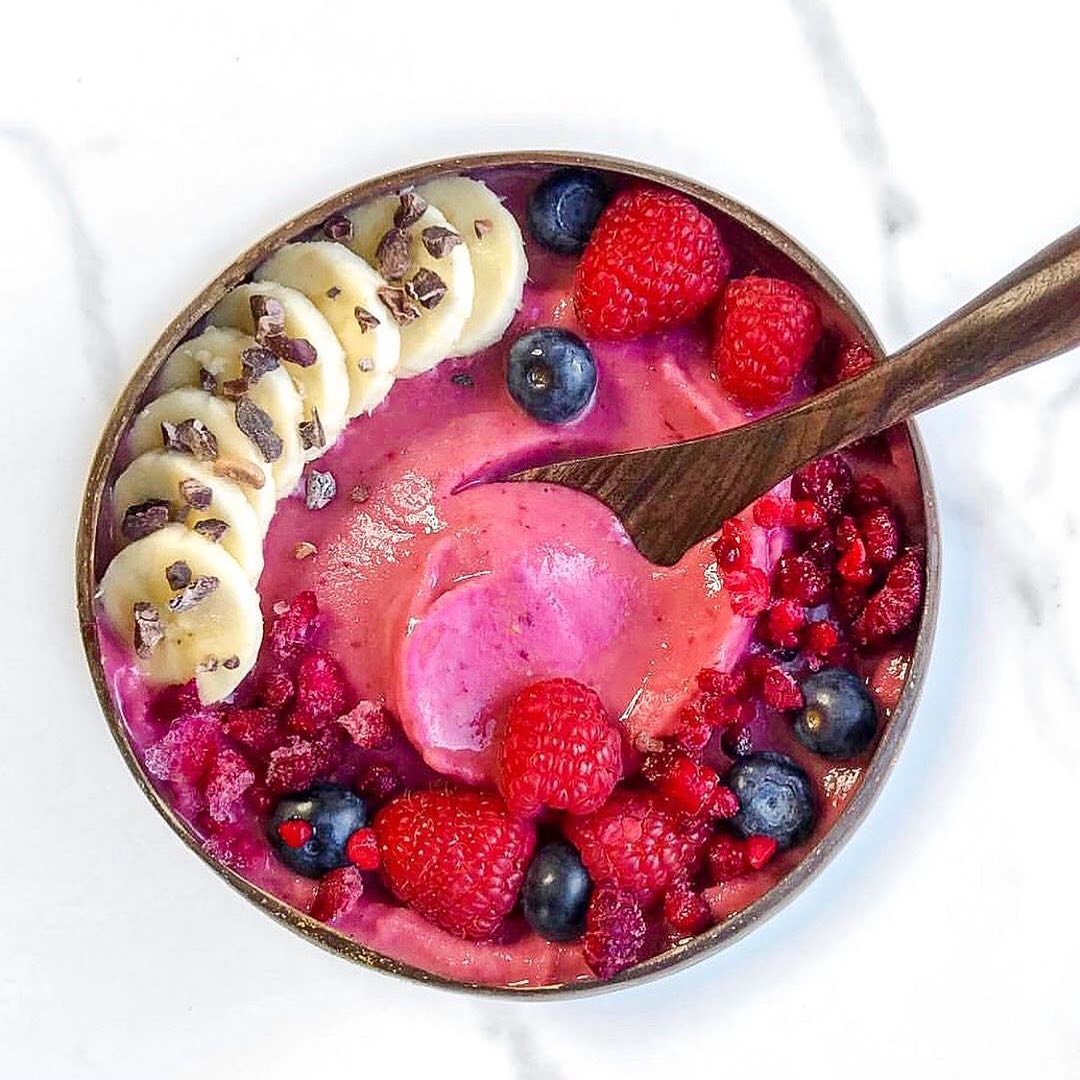 Bright Antioxidant-Rich Smoothie Bowl
