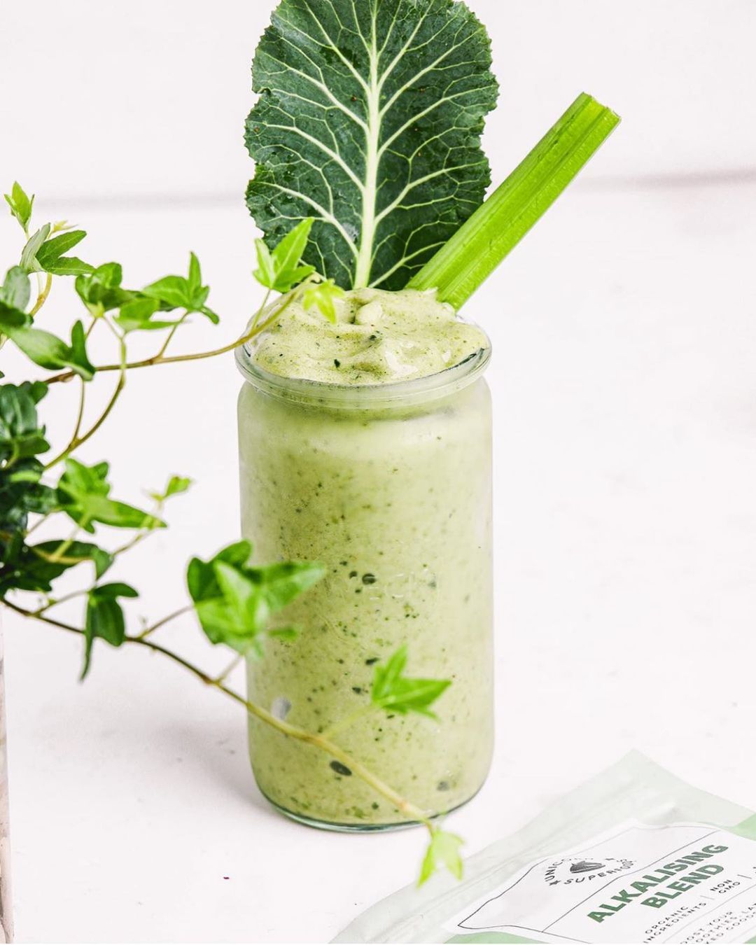 Refreshing Alkalizing Green Smoothie