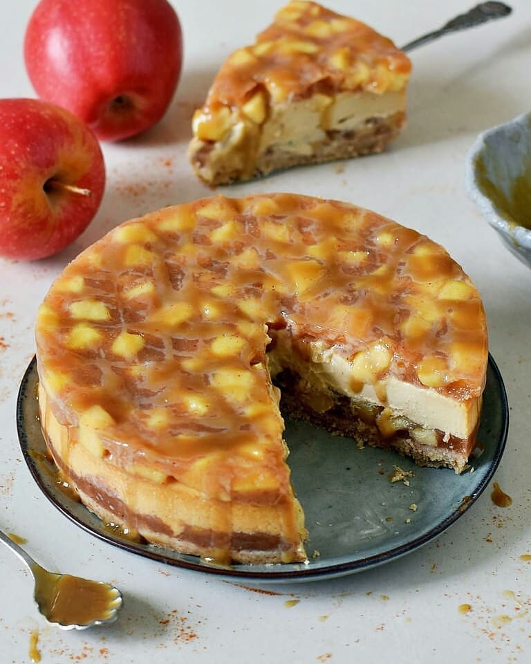 Caramel Apple Pie Cheesecake