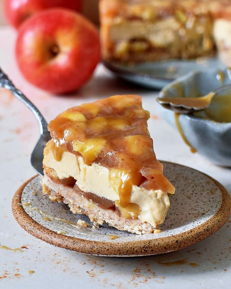 Caramel Apple Pie Cheesecake