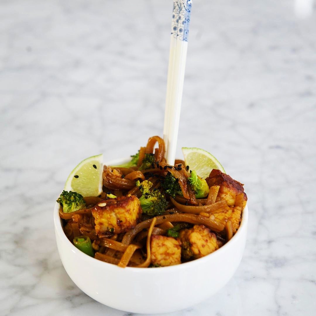 Vegan Drunken Noodles with Tempeh and Vegetables
