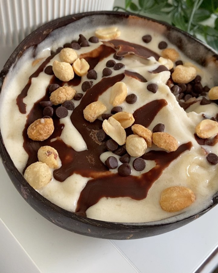 Healthy Chocolate Sundae