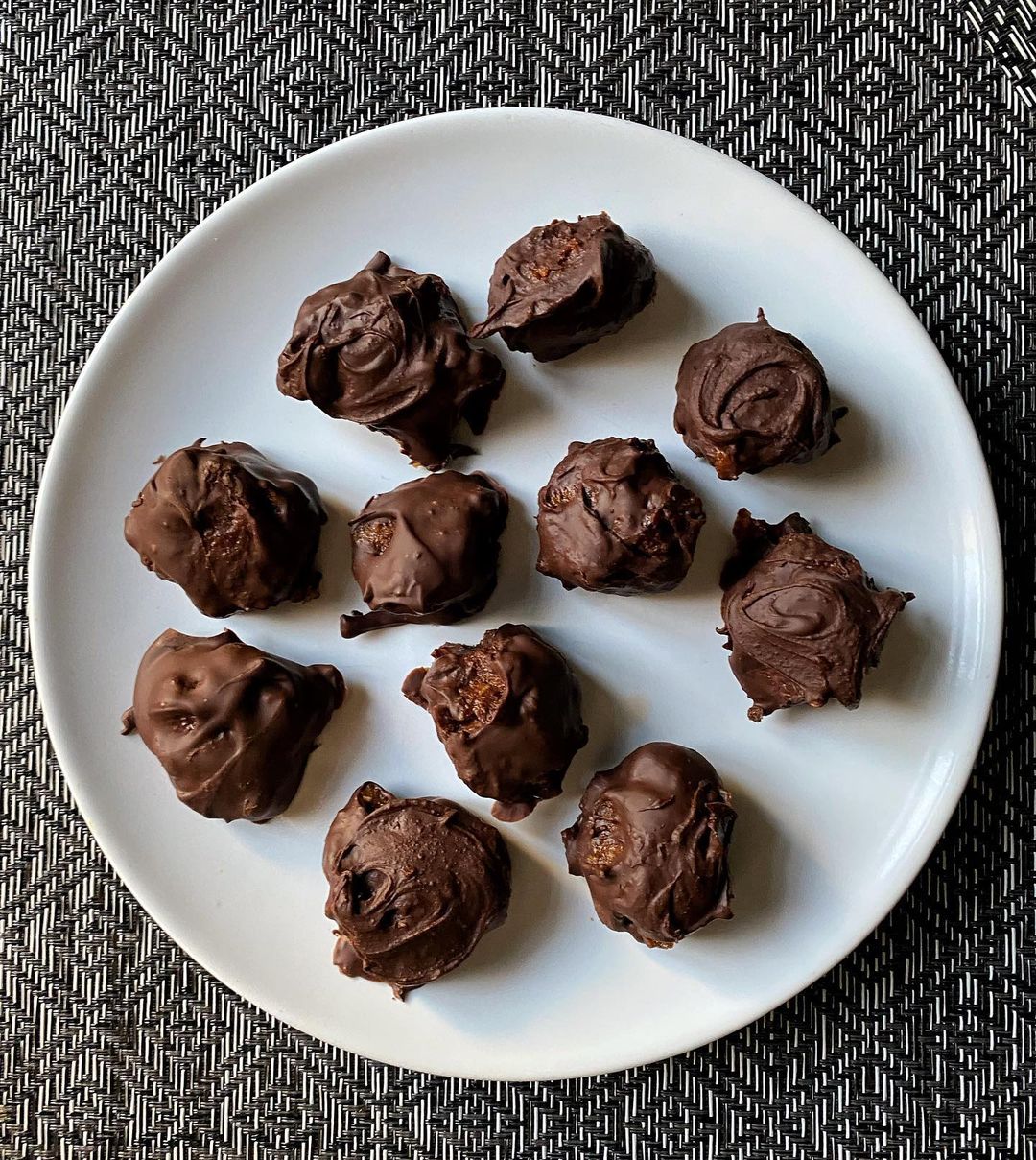 Homemade Biscoff Chocolates with Toffee Center