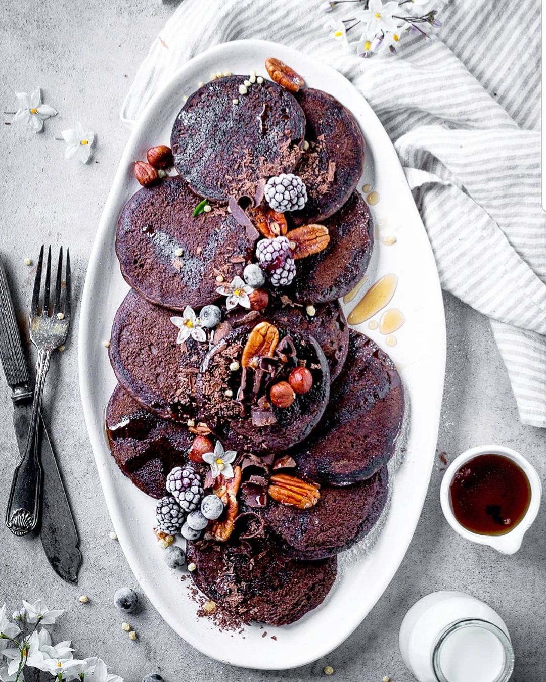 Healthy Chocolate Pancakes for Breakfast