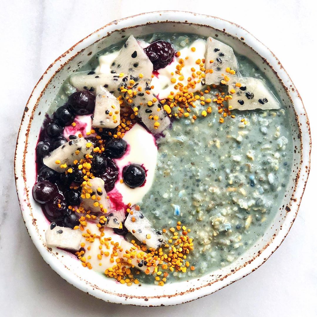 Lavender Blue Spirulina Oatmeal