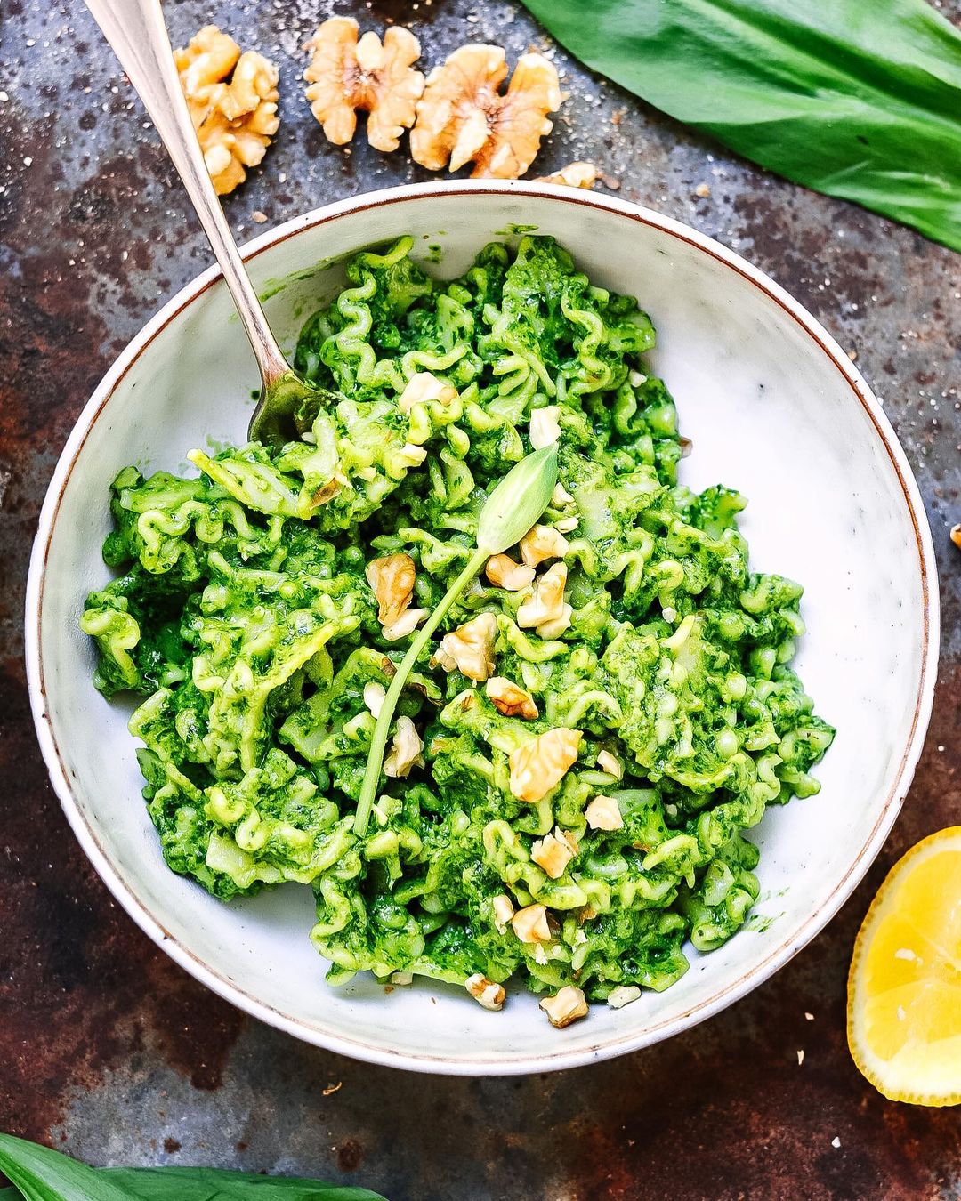 Garlic and Walnut Pesto