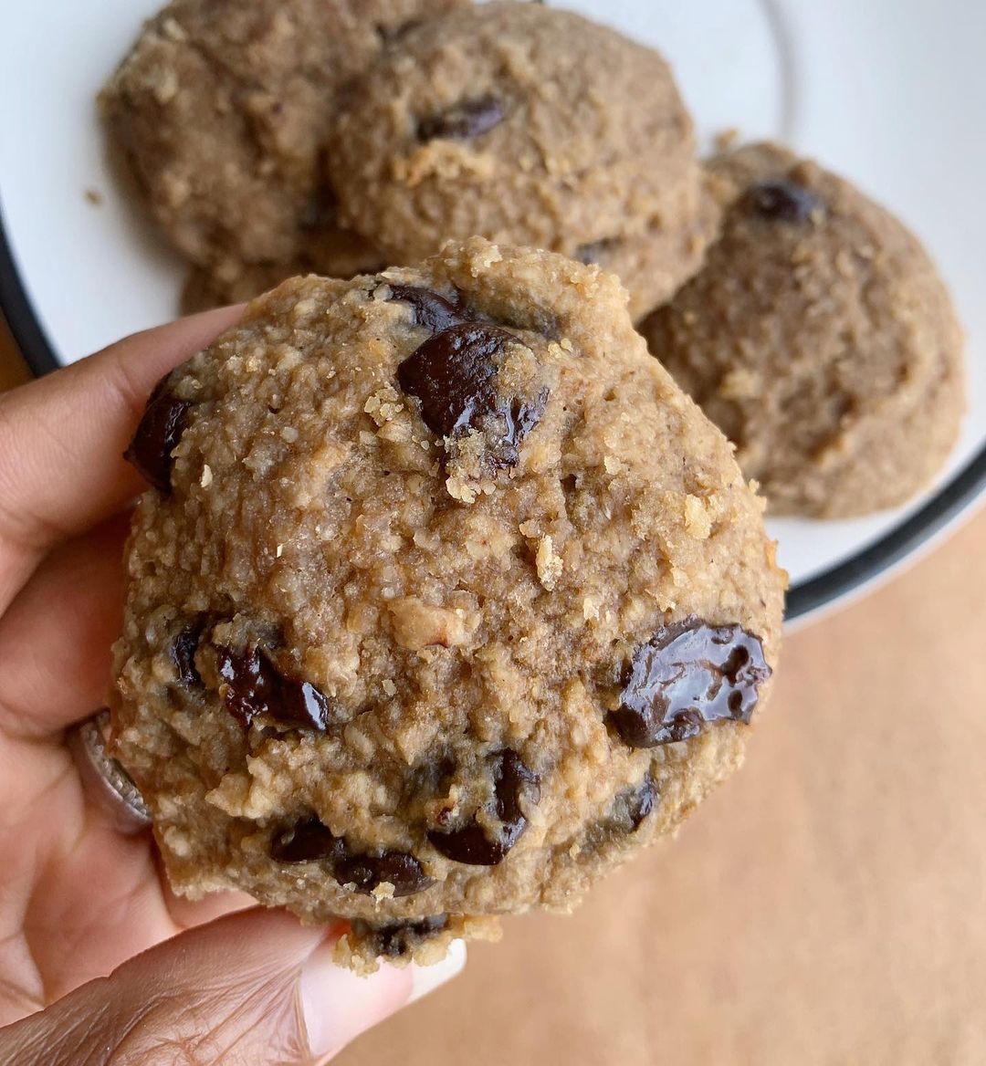 Chocolate Chip Oatmeal Cookies