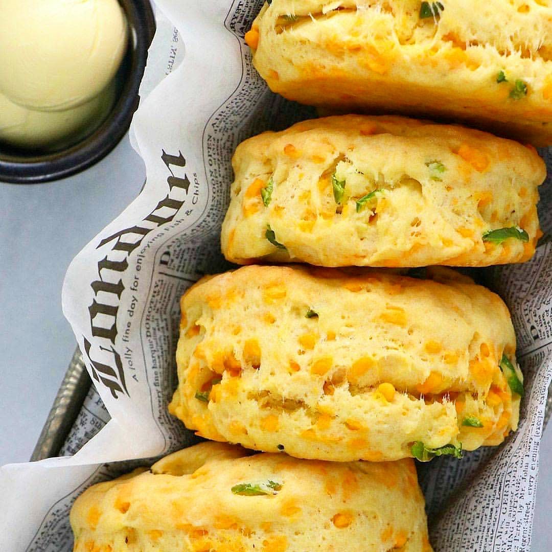 Vegan Jalapeño Cheddar Biscuits