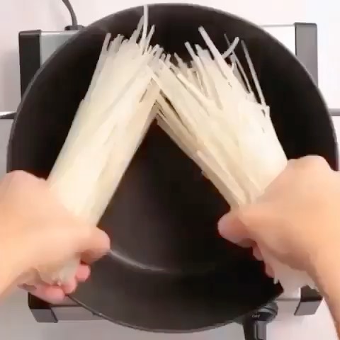 Asian noodles with homemade dressing