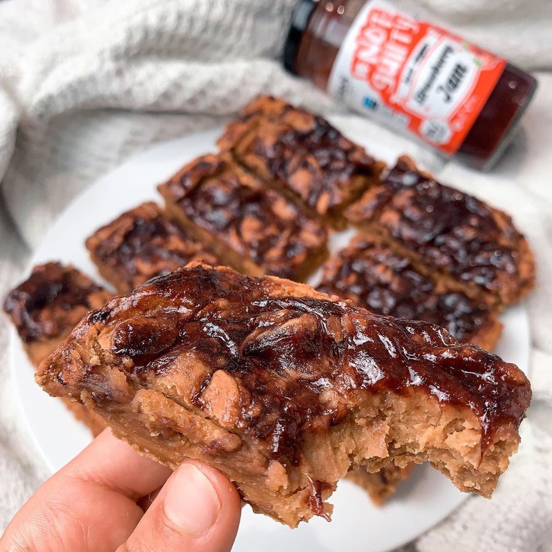Jammy Fudge Blondies Dessert Bars