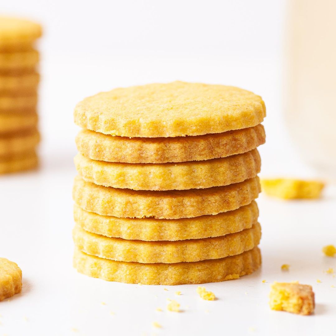 Turmeric and Ginger Shortbread Biscuits