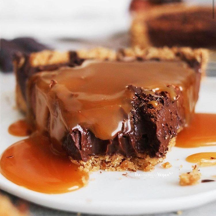 No-Bake Four Ingredient Chocolate Tart