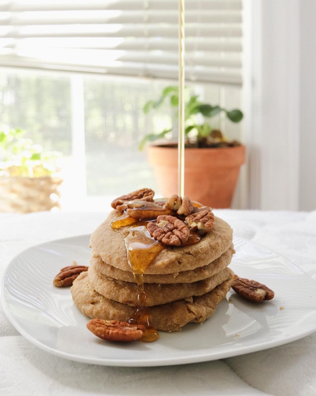 Easy Gluten-Free Almond Oat Pancakes