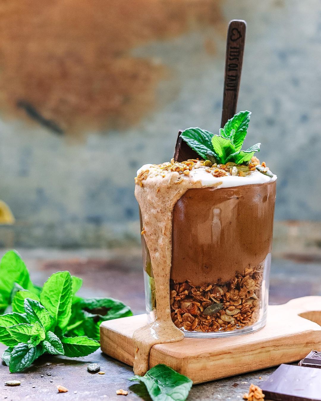 Chocolate Mint Granola Breakfast Pot